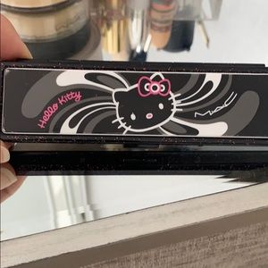 MAC hello kitty eyeshadow palette original